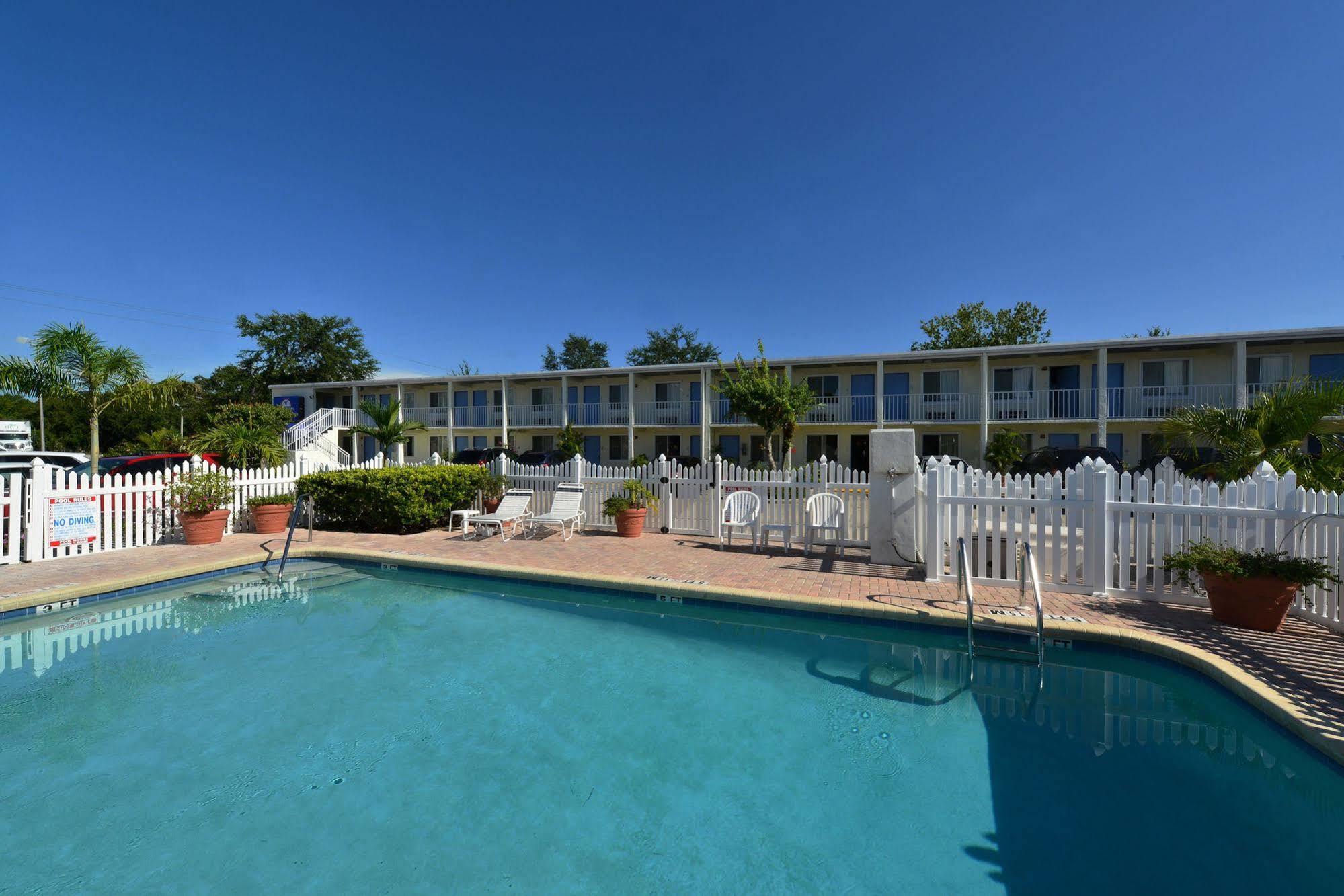 Americas Best Value Inn Bradenton-Sarasota Kültér fotó